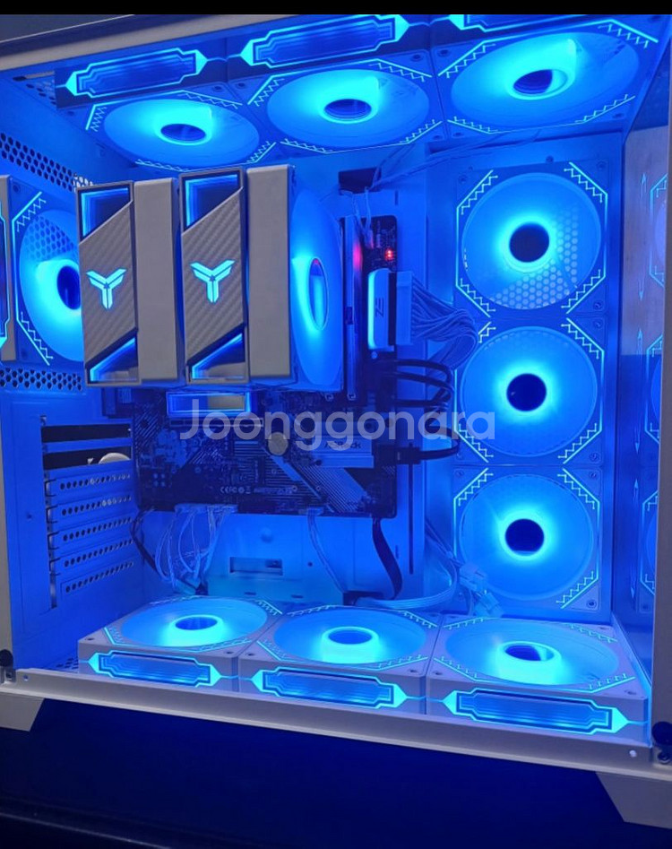 7800x3d 3070ti 컴퓨터 본체--1