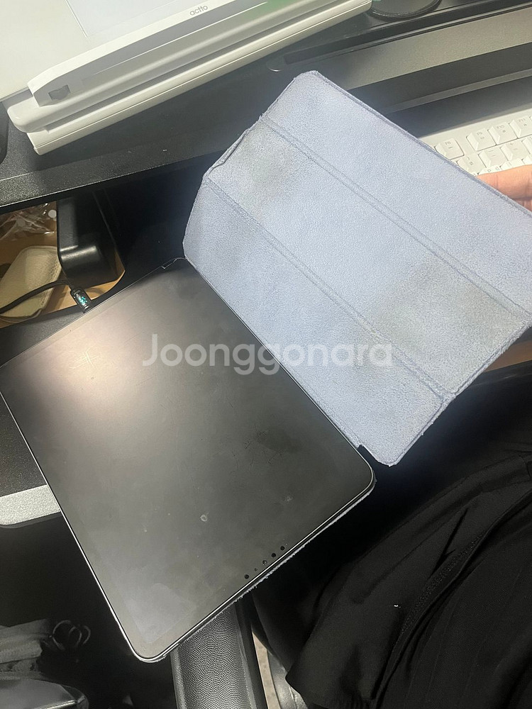 아이패드 프로 11 2세대 판매합니다--1