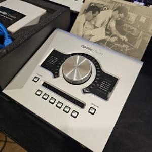 Apollo Twin usb 아폴로 트윈 판매합니다