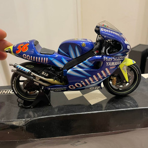 미니챔프 YZR500 바이크 피규어 팔아요