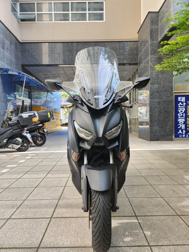 XMAX300 20년식