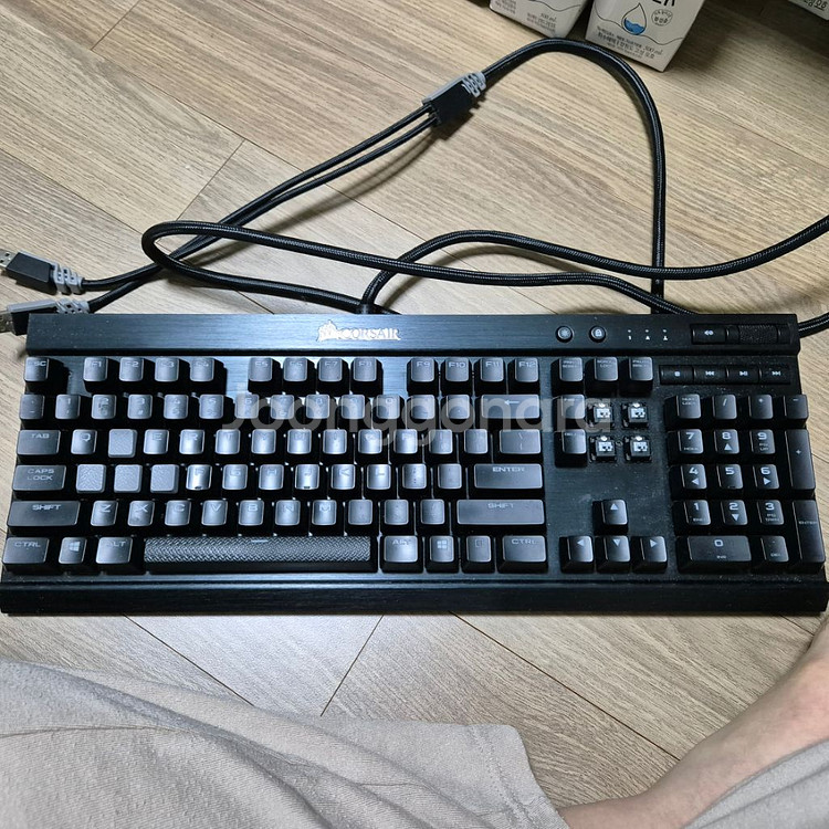커세어 k70 rapidfire 빨강 팝니다--2