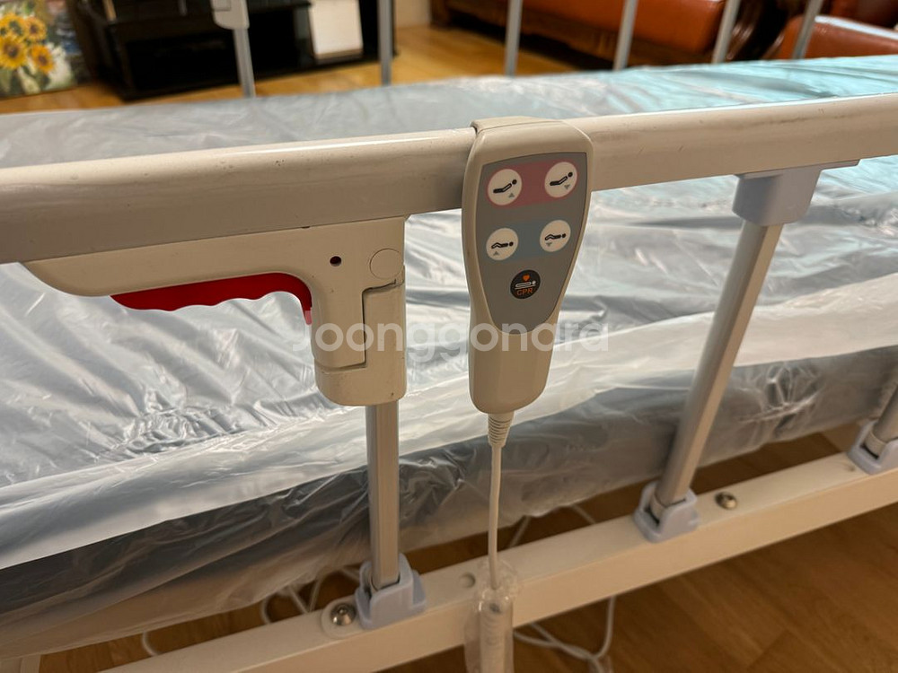 (미사용 새제품) 환자용 전동침대--1