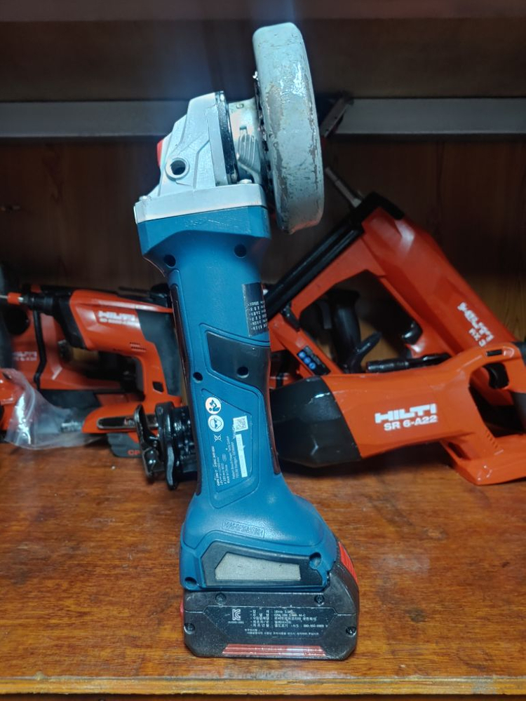 보쉬충전그라인더 GWS 18V-7브러쉬리스모터 이미지