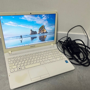 삼성 노트북 i3 NT270E5K