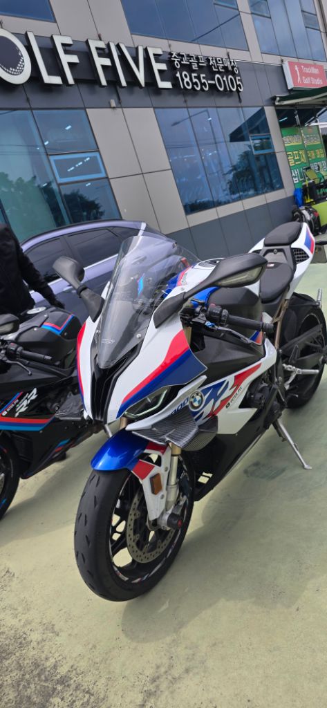 부산 bmw s1000rr 엠팩 22년식 팔아요