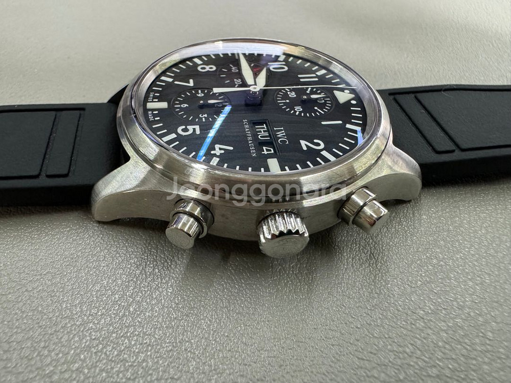 IWC 파일럿 크로노그래프 스틸--9