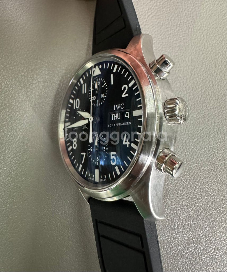 IWC 파일럿 크로노그래프 스틸--5