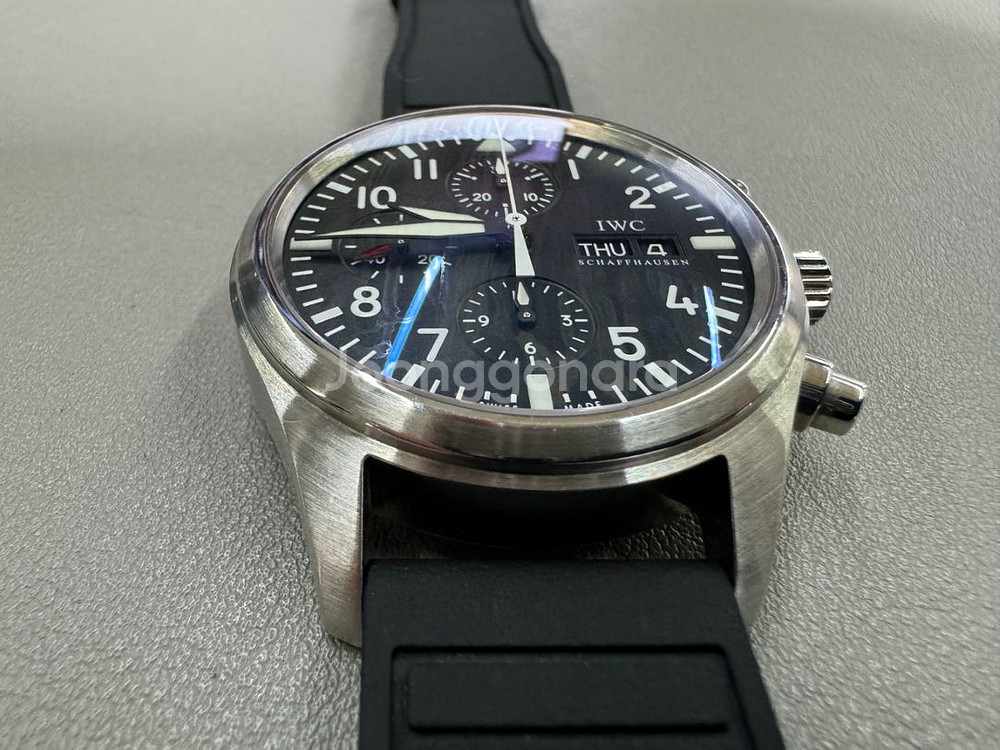 IWC 파일럿 크로노그래프 스틸--7