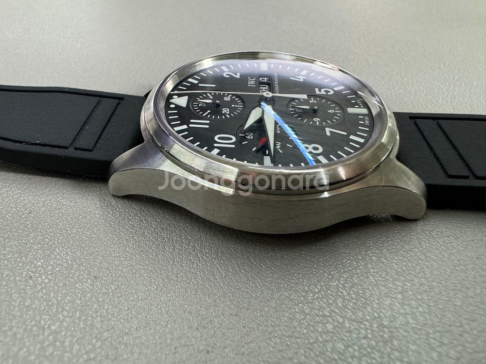IWC 파일럿 크로노그래프 스틸--8