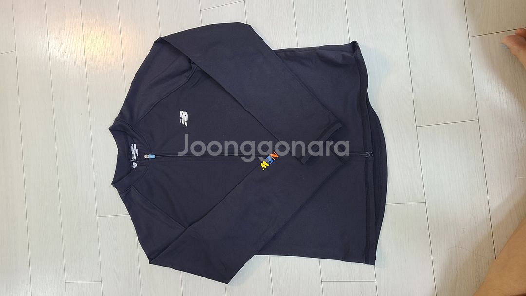 뉴발란스 래쉬가드 150--2