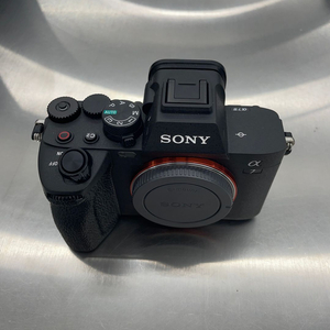 SONY A7M4 / ILCE-7M4