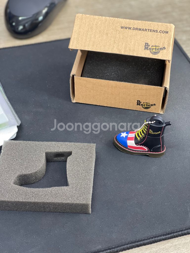 닥터마틴 키링 usb 새제품 판매--0