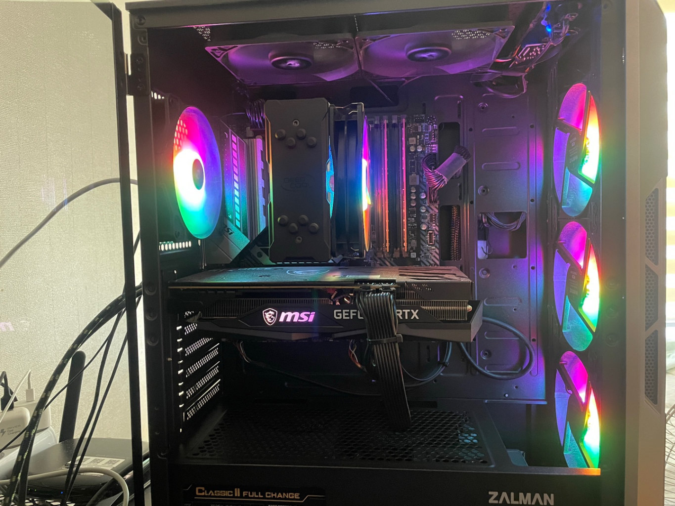 라이젠5600X,RTX 3060ti,램32기가 게이밍