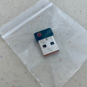 로지텍 유니파잉 (USB 수신기, 동글이, 리시버)
