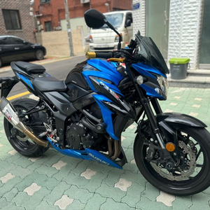 스즈키 gsx s750 18년식 풀옵션 판매합니다