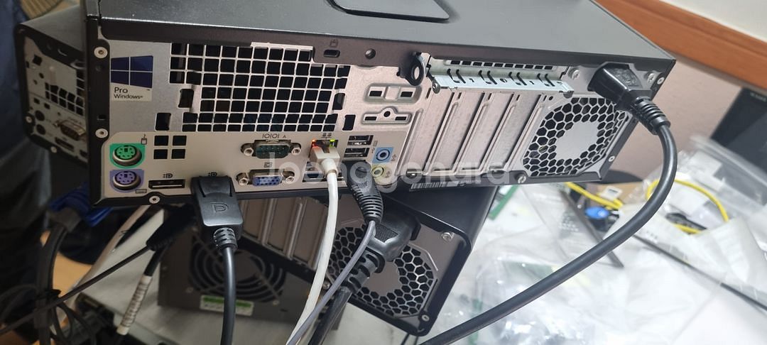 HP 800 G2 SFF I5-6500 , 8기가--4