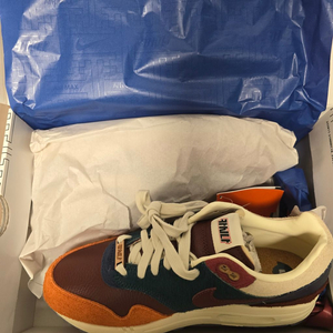 나이키 카시나 원앙 에어맥스 265 팝니다