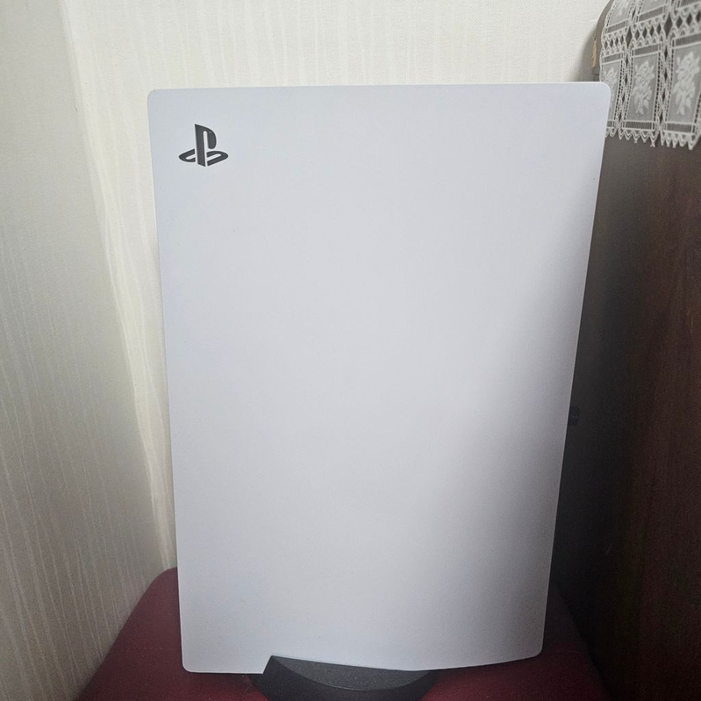 ps5 디스크에디션 본체만 팝니다.(박스x)