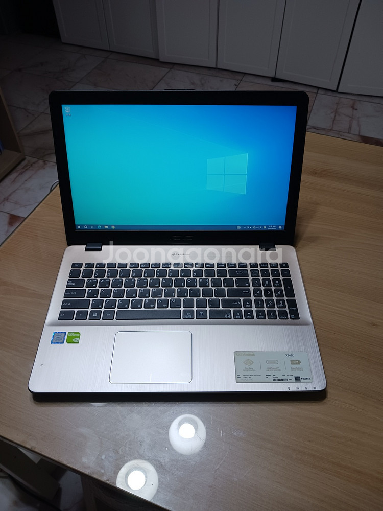 ASUS 노트북입니다.--0