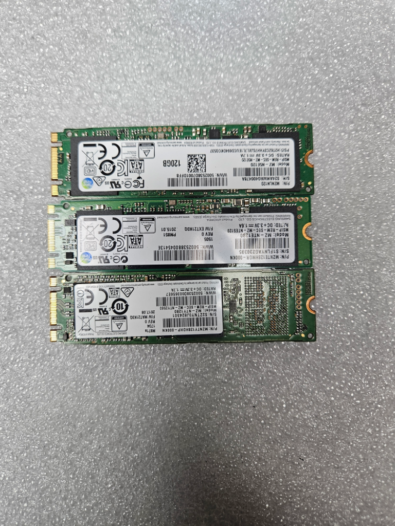 삼성 M.2 SSD 128GB 2개 120기가 1개