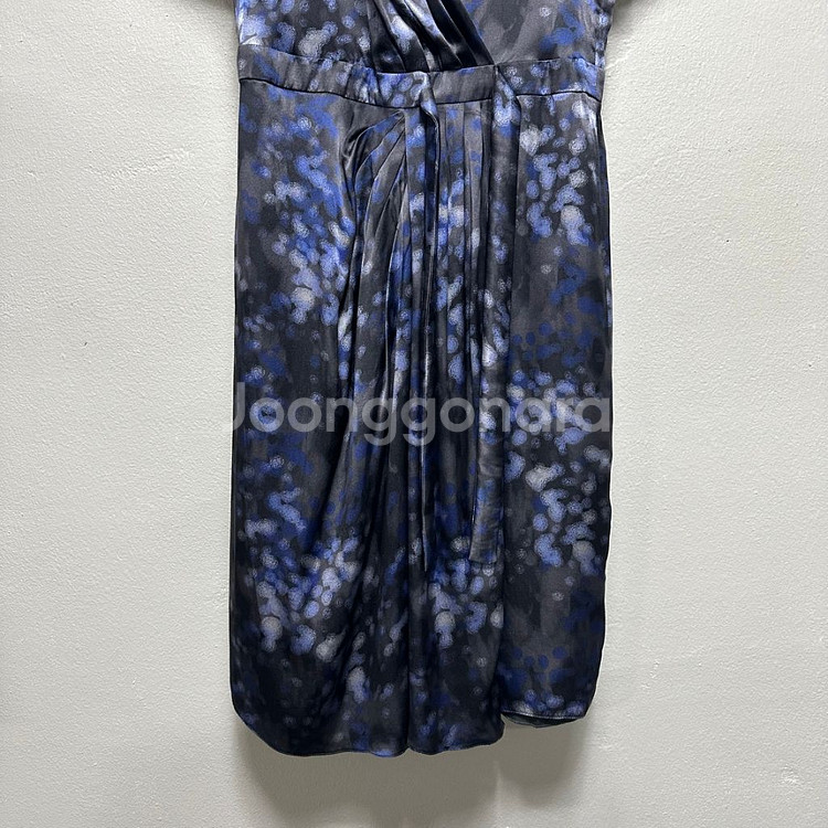 아르마니 꼴레지오니 패턴 디테일 원피스--3