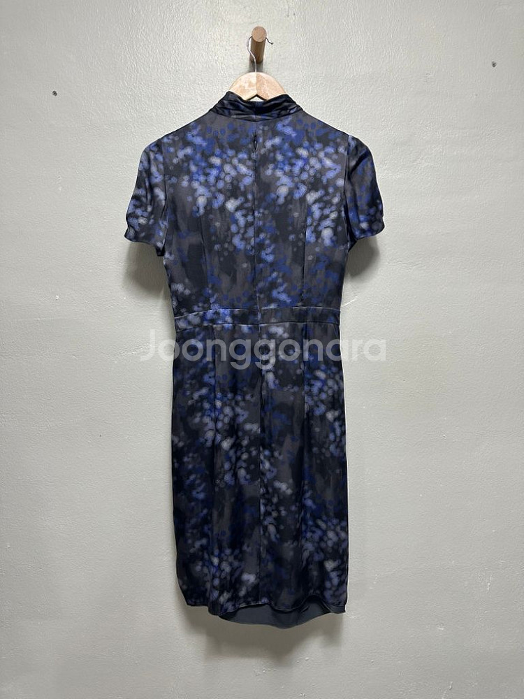 아르마니 꼴레지오니 패턴 디테일 원피스--5