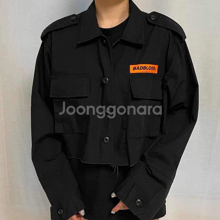 정품 배드블러드 크롭 컷팅 블랙 트러커 자켓--1