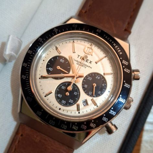 Q Timex Chronograph