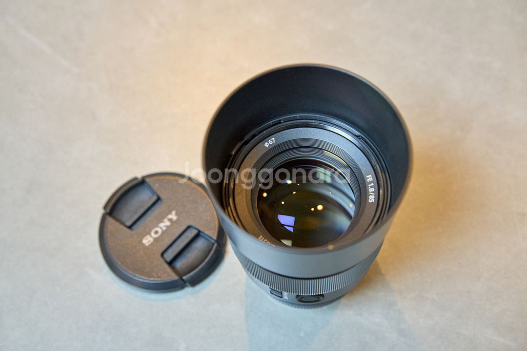 소니 sel85f18 (85mm 1.8)렌즈(정품)--3