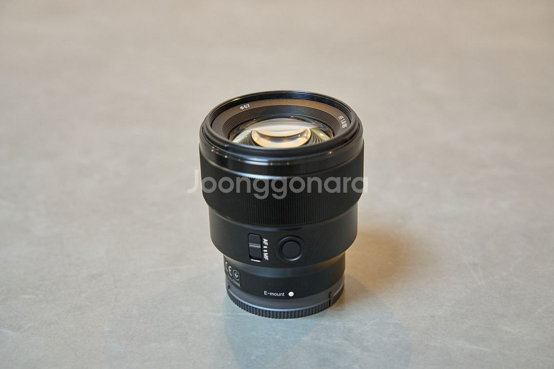 소니 sel85f18 (85mm 1.8)렌즈(정품)--7