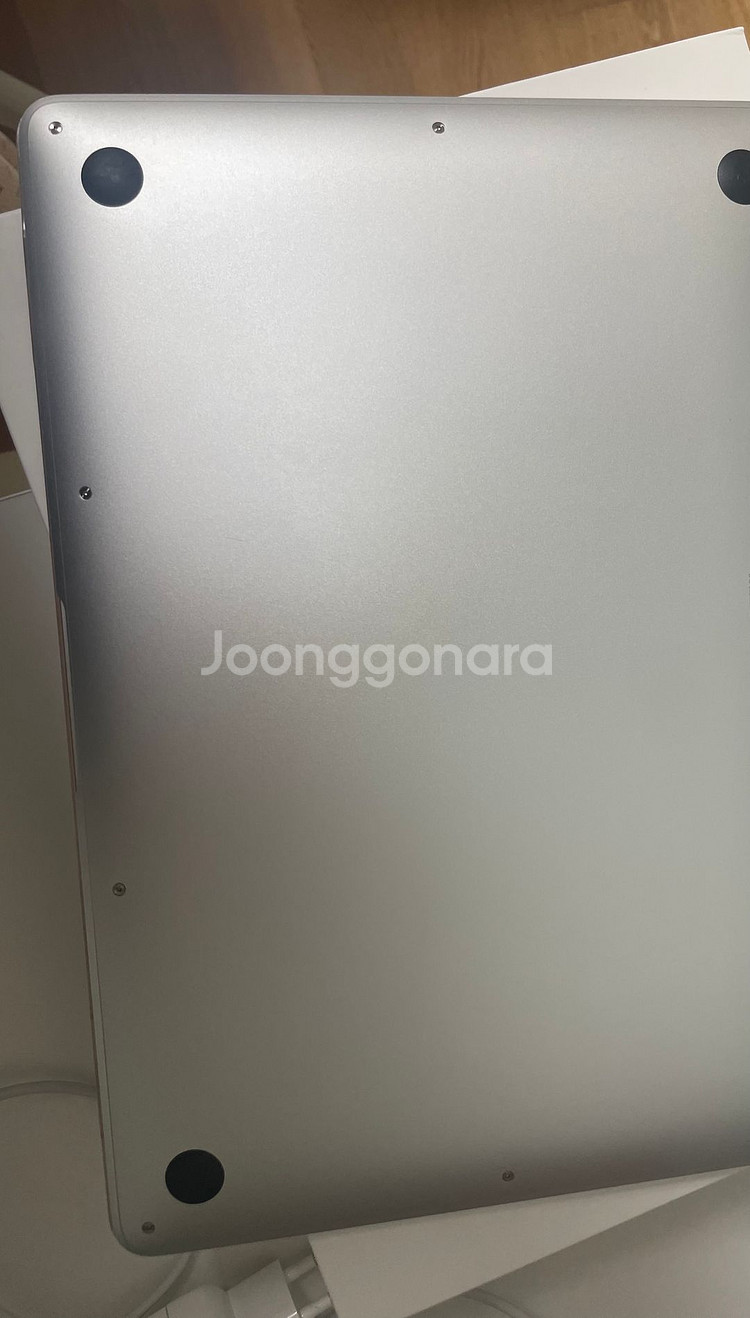 맥북에어 m1 8GB 256GB 판매 상태최상--2