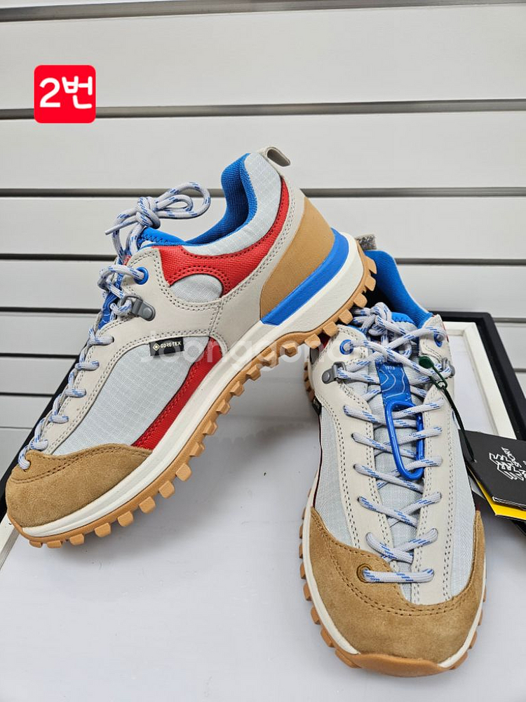 코오롱/밀레/블랙야크 고어텍스 등산화,트레킹화,안전화--2