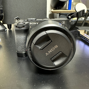 Sony A7C2 카메라 + 단렌즈 2개 + 구성품 많