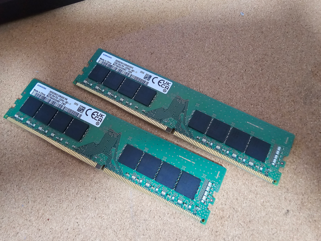 삼성 DDR4 3200 32G 2개(64g)