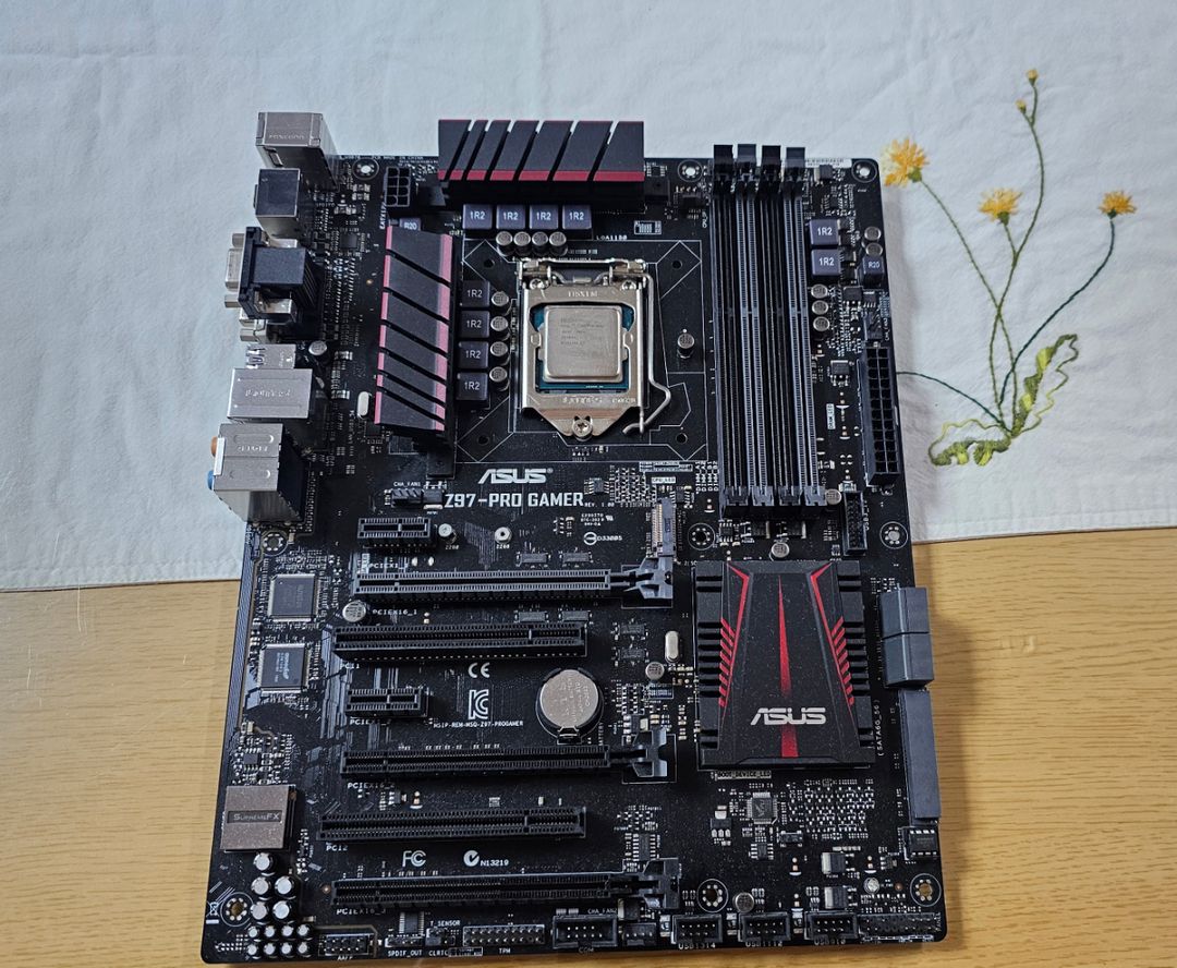 i7 4790 + ASUS Z97 PRO GAMER