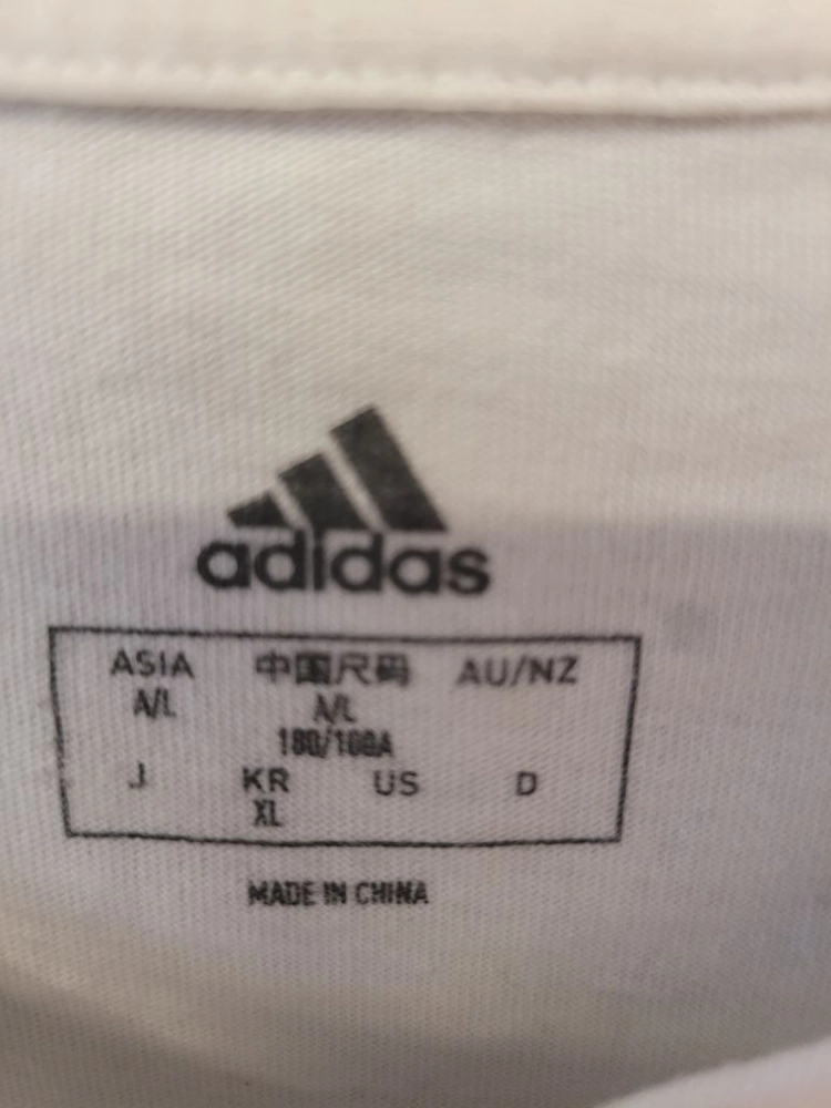 아디다스 반팔티 이미지