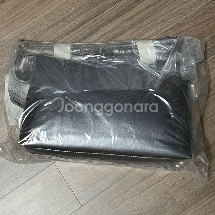 (새상품)로사케이 누볼라 플랩 크로스 패딩백 나일론--2