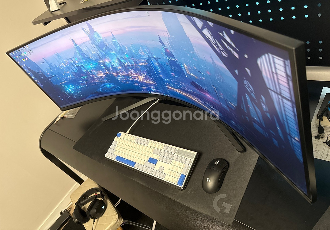 삼성 오디세이 G9 57인치 모니터 팝니다--1