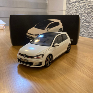 1:18 노레브 골프 gti 다이캐스트