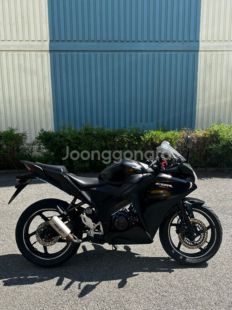 혼다 cbr125 2011년식 올블랙 깔끔 튜닝 차량--6