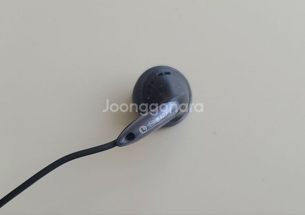 소니 MDR-ED228 이어폰 팝니다--2
