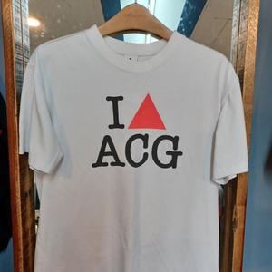 나이키 acg 아이러브 하트 프린팅 반팔 m