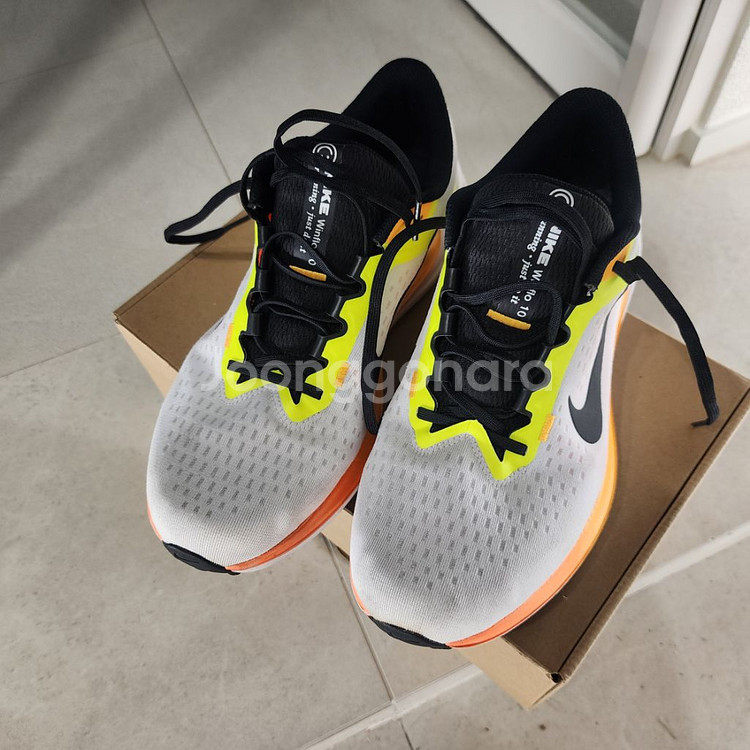 나이키 러닝화 윈플로10. 280--1