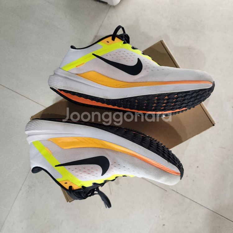 나이키 러닝화 윈플로10. 280--3