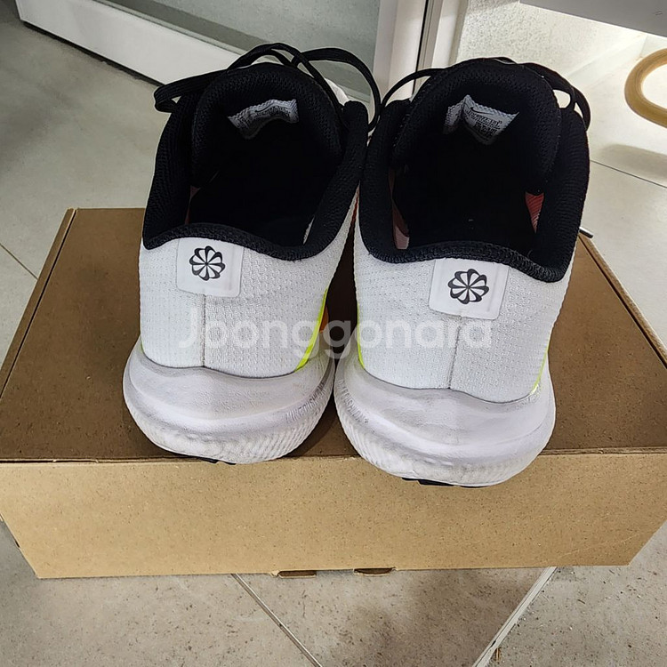 나이키 러닝화 윈플로10. 280--5