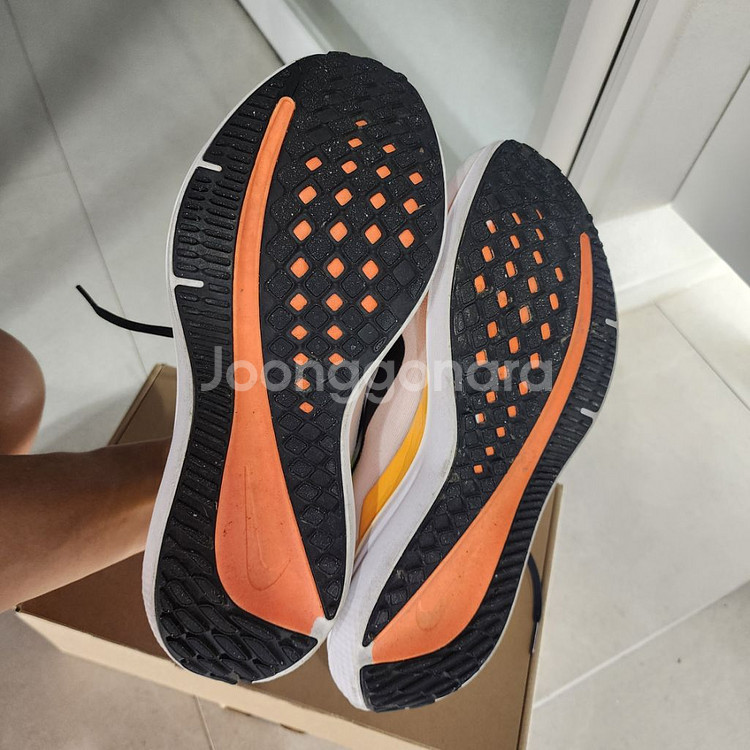 나이키 러닝화 윈플로10. 280--6