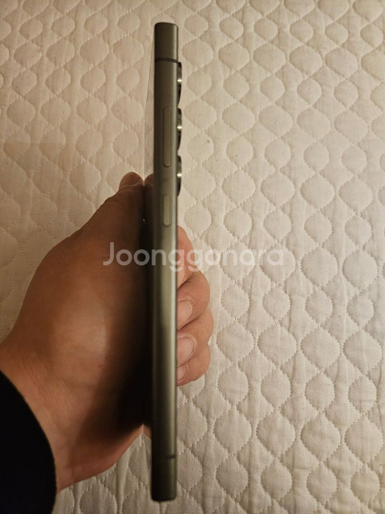 갤럭시s24울트라 1테라 자급제 팝니다.--4