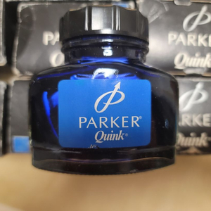 파커 퀸크 병잉크 팝니다. PARKER Quink