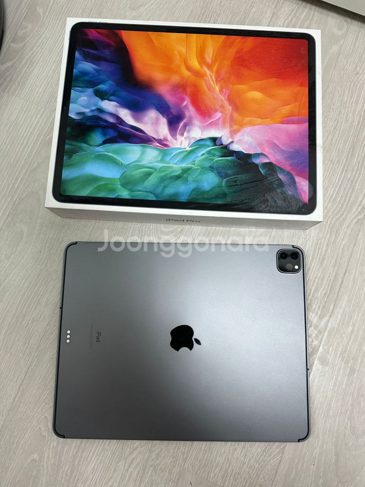 아이패드프로 4세대 12.9 256G셀룰러 세트--1